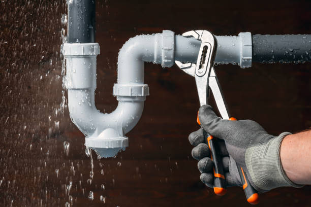 Professional Leak Detection technician working in Franklin, VA